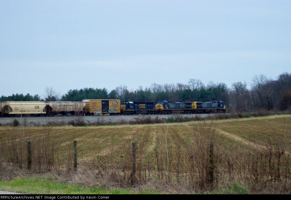CSX Q525 southbound just past Dillard Road 12/20/2008