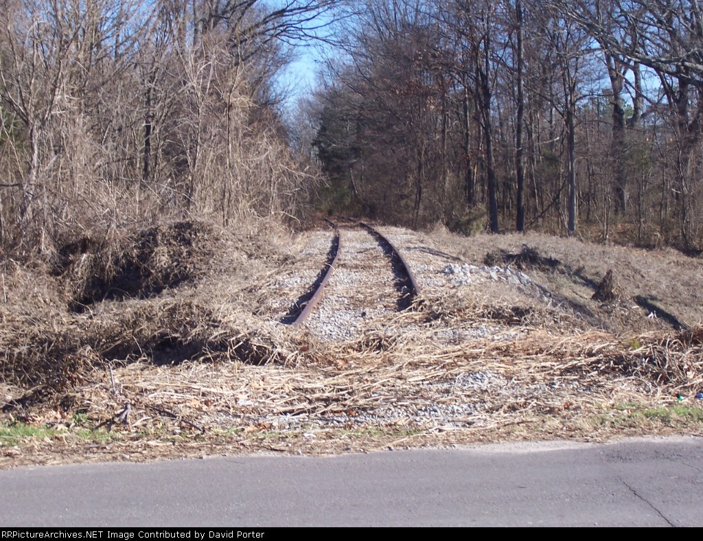 KWT Track looking north toward Paris, TN