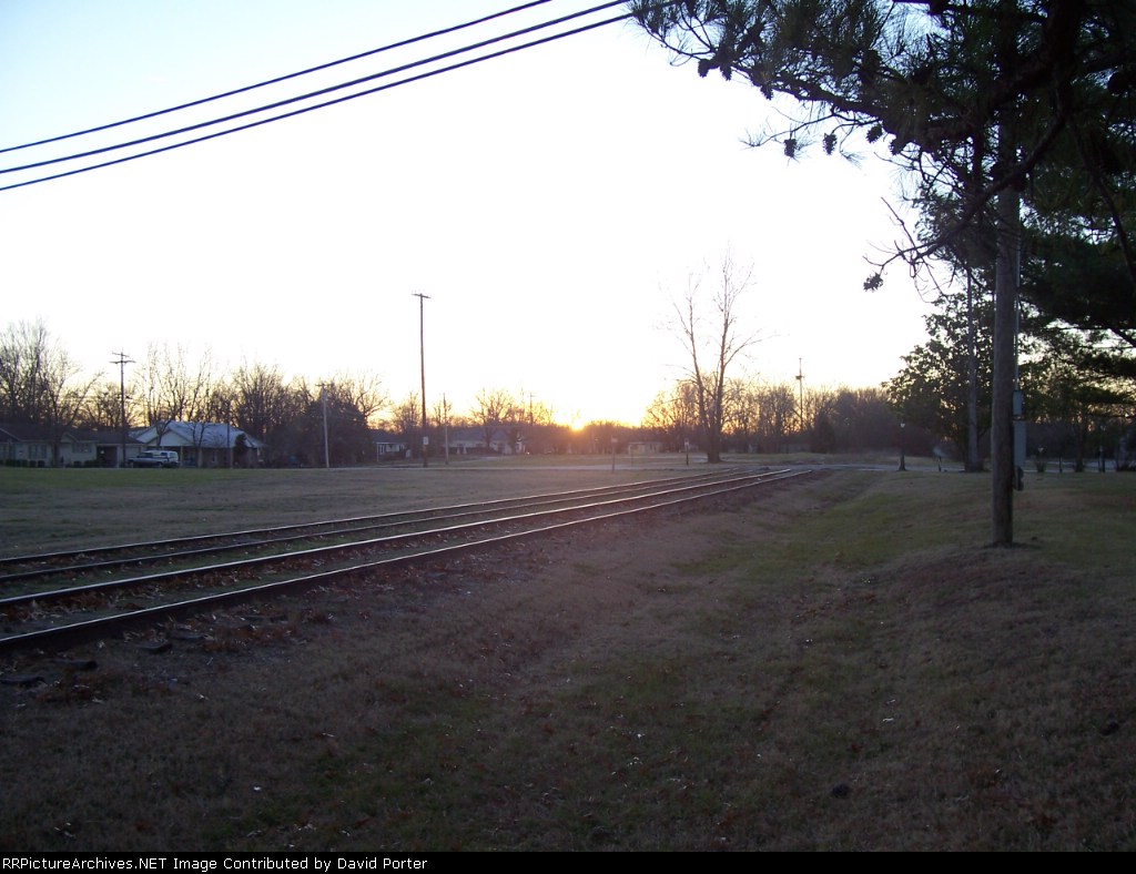 Sunset on the Memphis line
