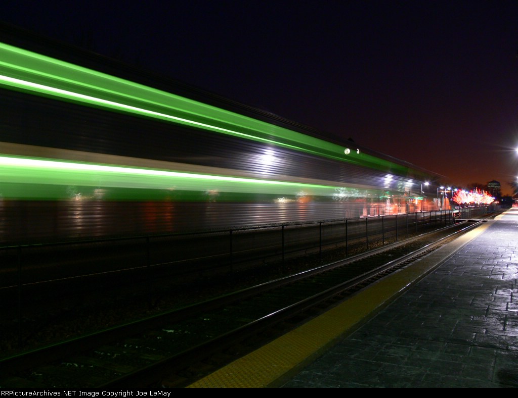 Green and silver streak