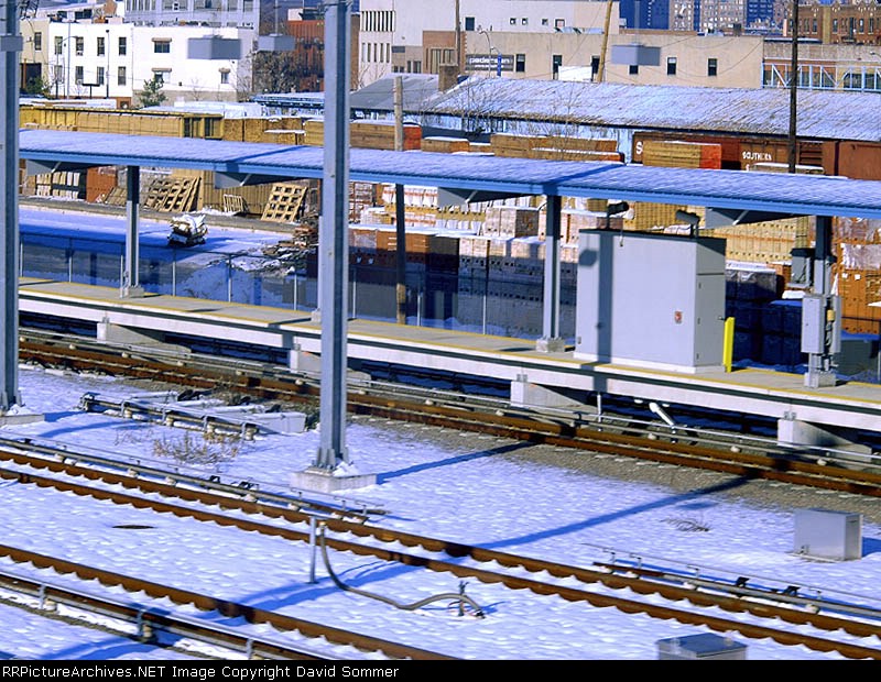 Possibly LIRR Hunterspoint Ave or Long Island City Station