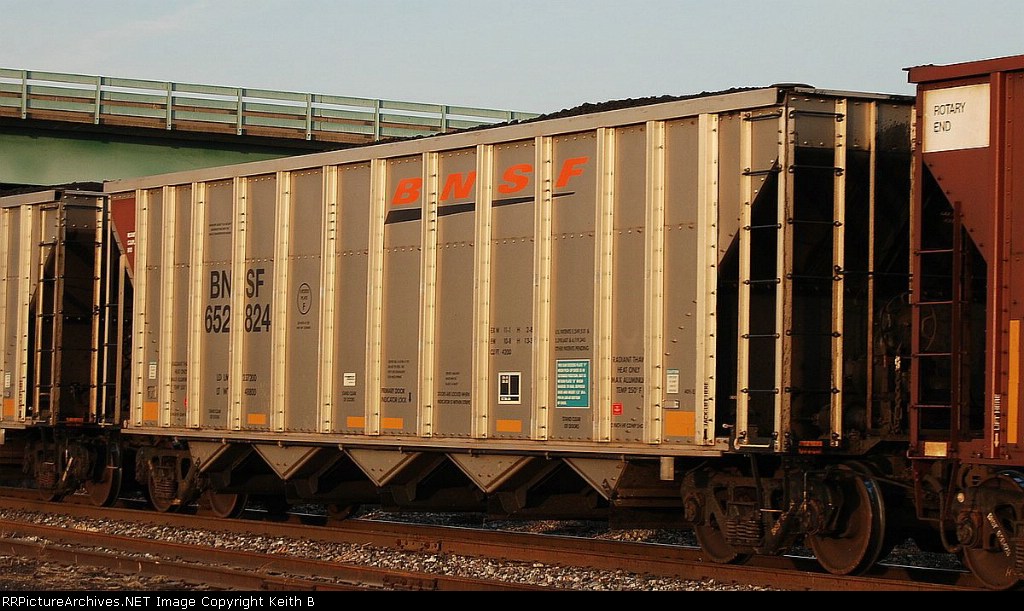 BNSF 652824