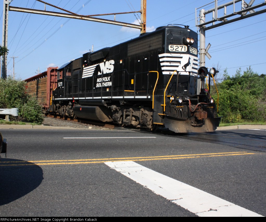 Crossing Wayside Road