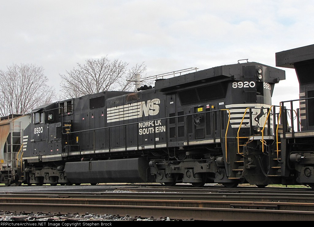 NS 8920