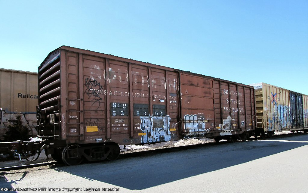 SOU 532085 with closed door