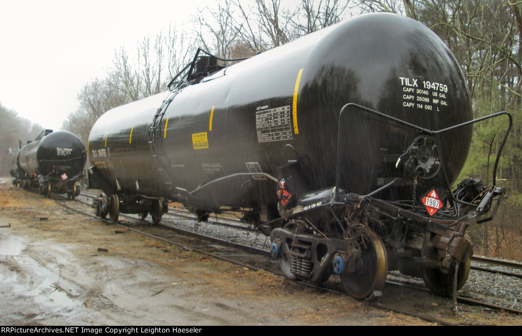 TILX 194759 mangled in the rain