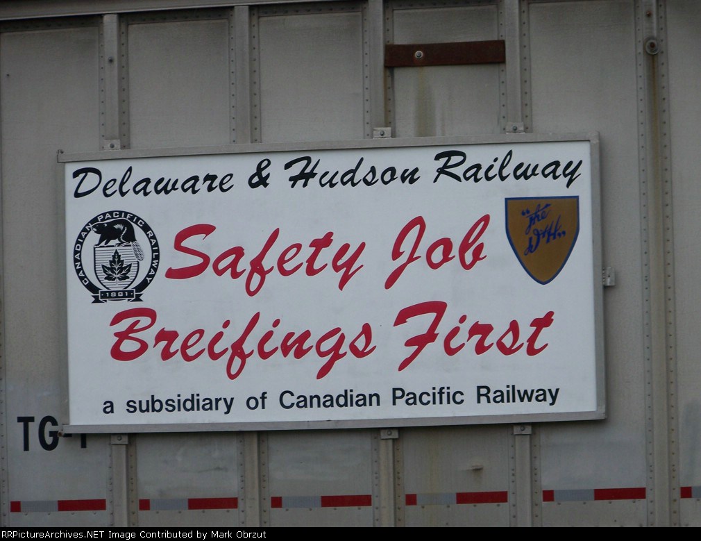 Delaware and Hudson/Canadian Pacific sign