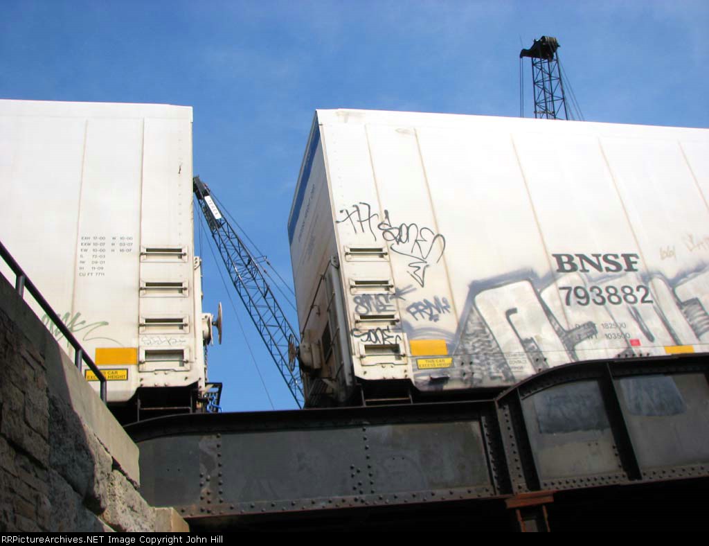 090919031 Last look at BNSF Raymond Ave bridge on St. Paul Sub.