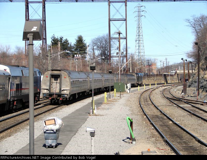 Empire Service train 281