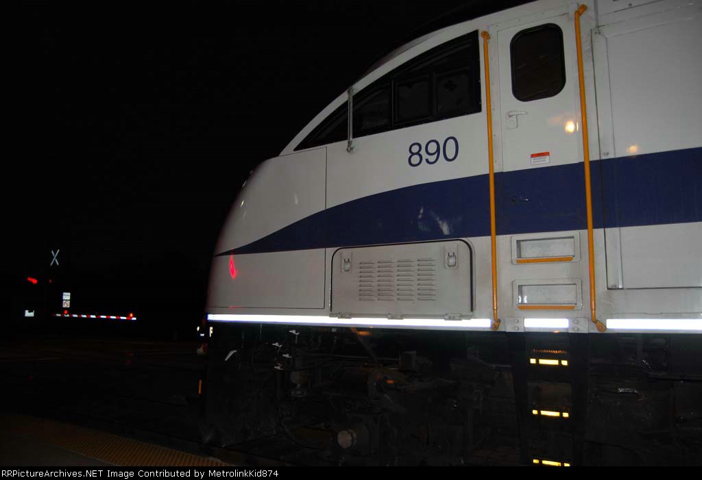 Metrolink engine 890 and the College Ave. crossing
