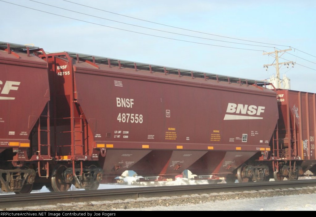 BNSF 487558