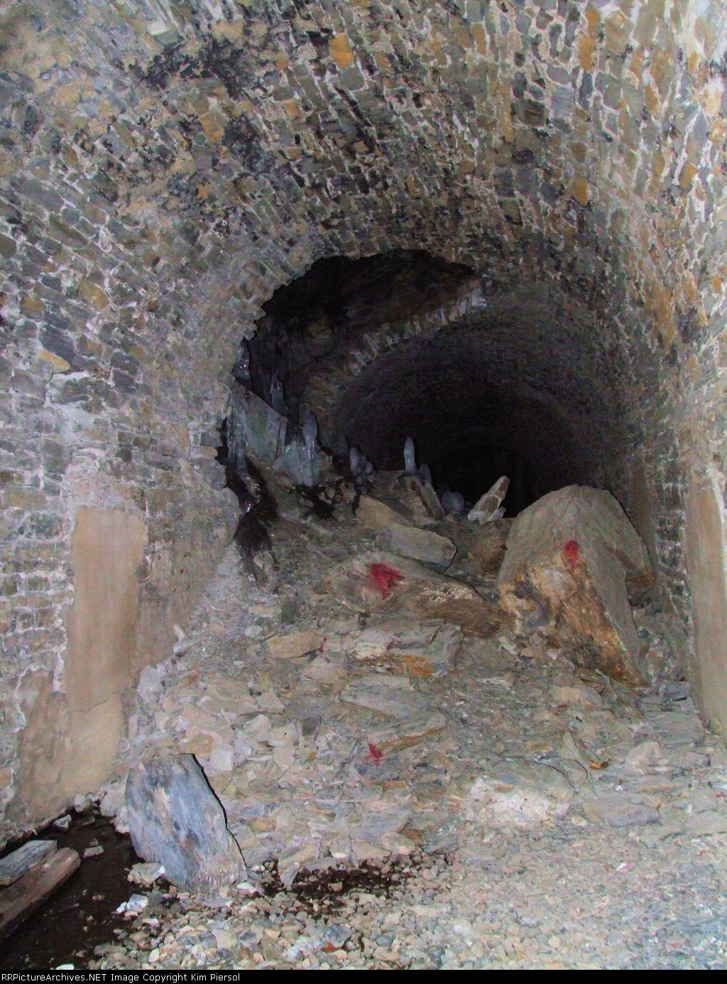 Manunka Chunk Tunnel