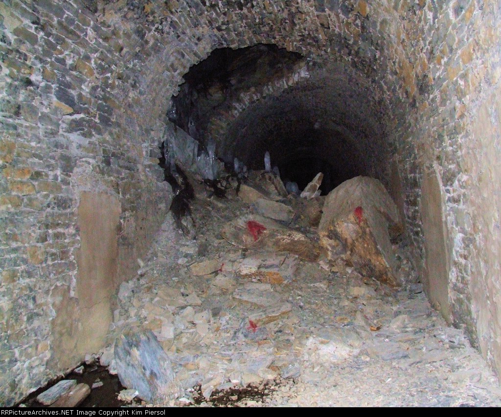 Manunka Chunk Tunnel