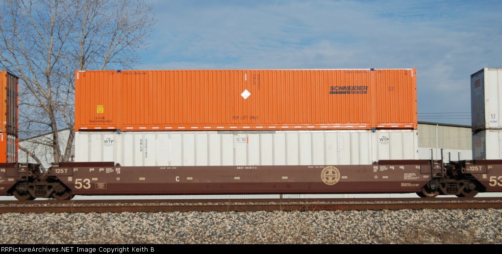BNSF 253617C and SNLU 993307