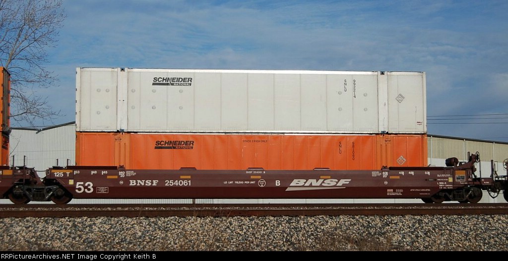 BNSF 254061B and SNLU 992214