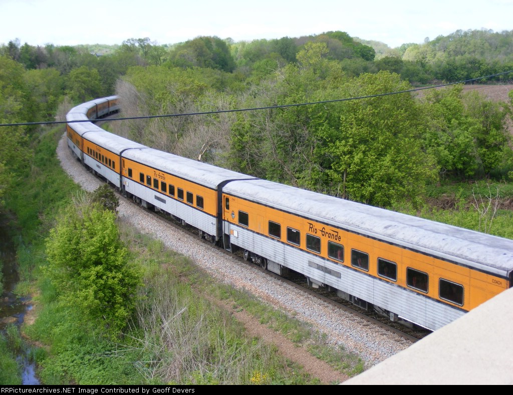 The Ski Train Making A Bend