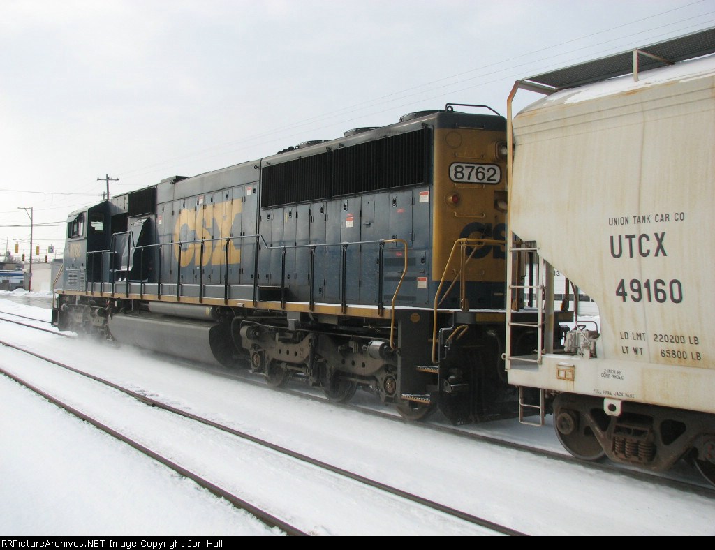 CSX 8762