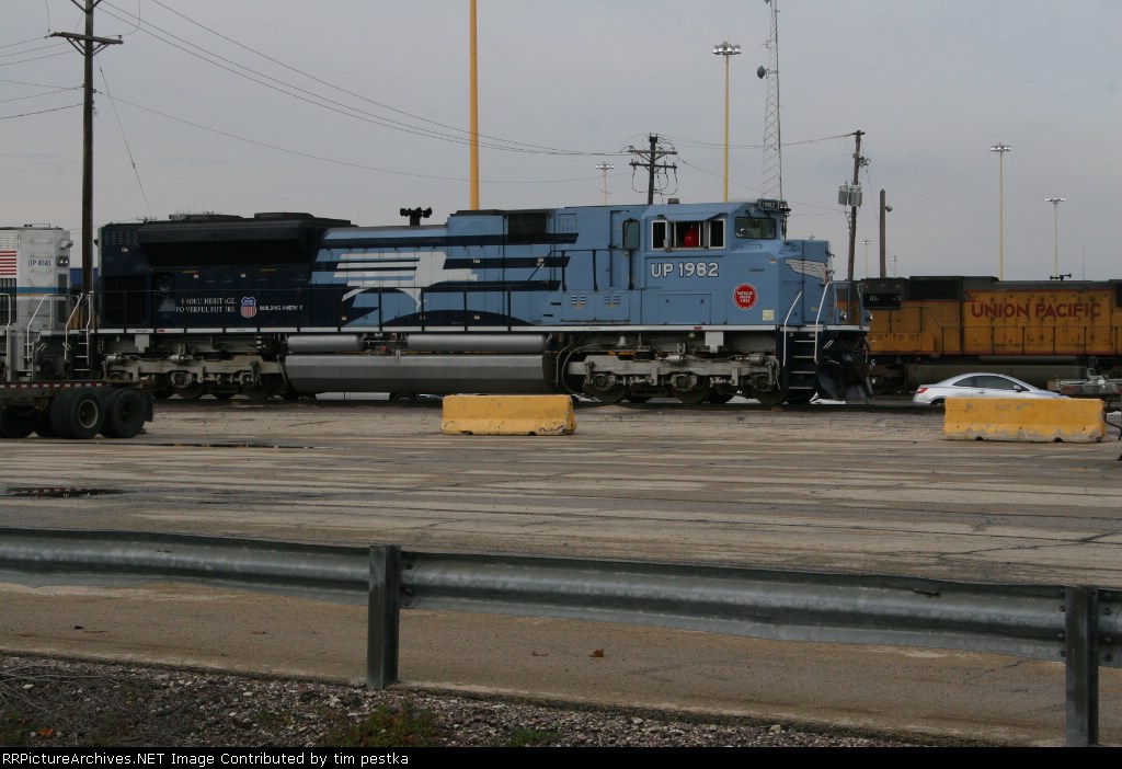 UP 1982