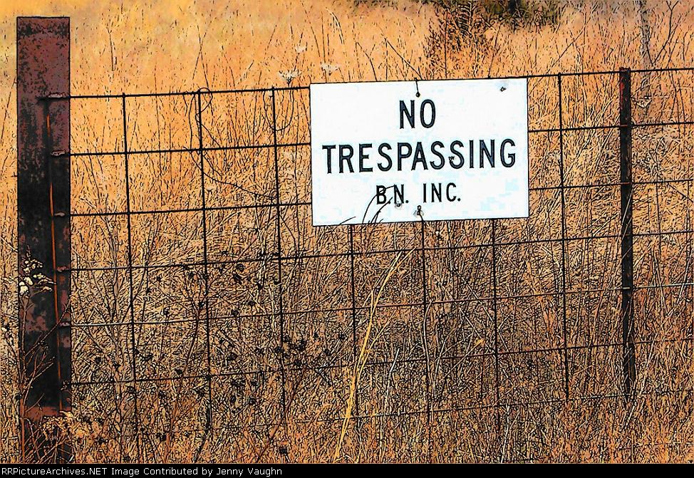 NO TRESPASSING!