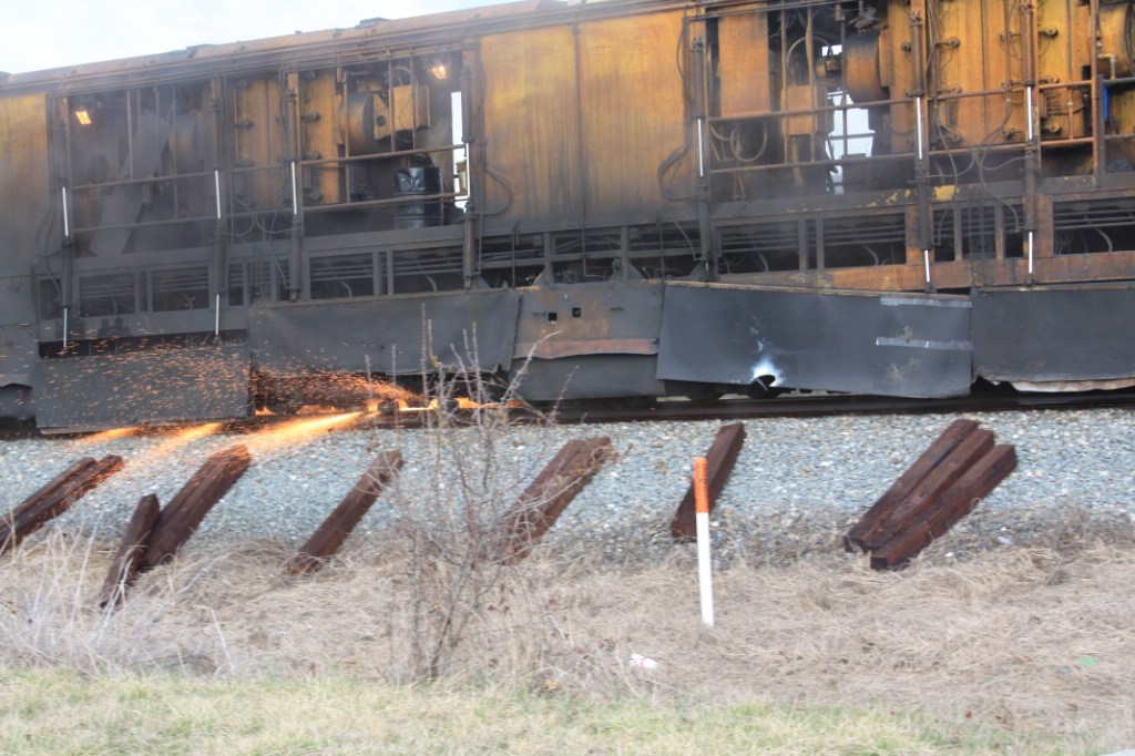 Harsco Railgrinder, grinding close up