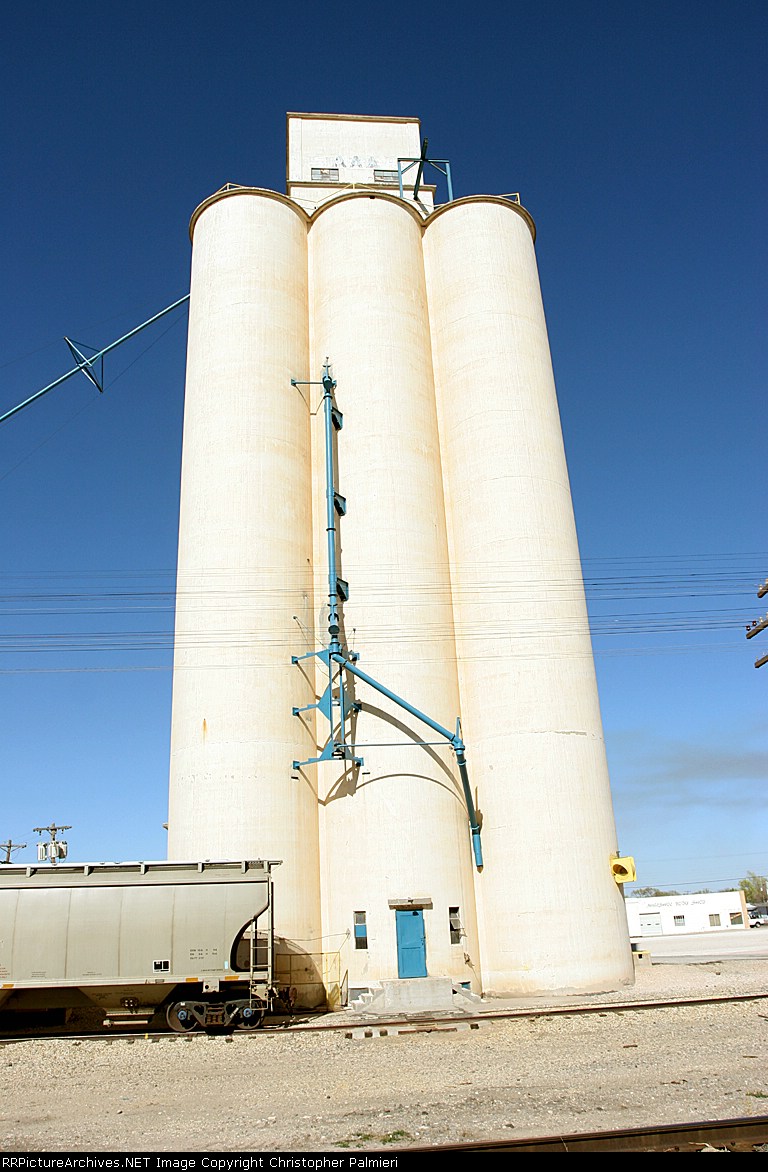 Grain Elevator on BNSF