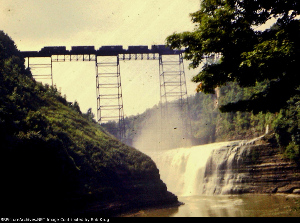 Westbound Freight crossing the Genesee River in Letchworth Park