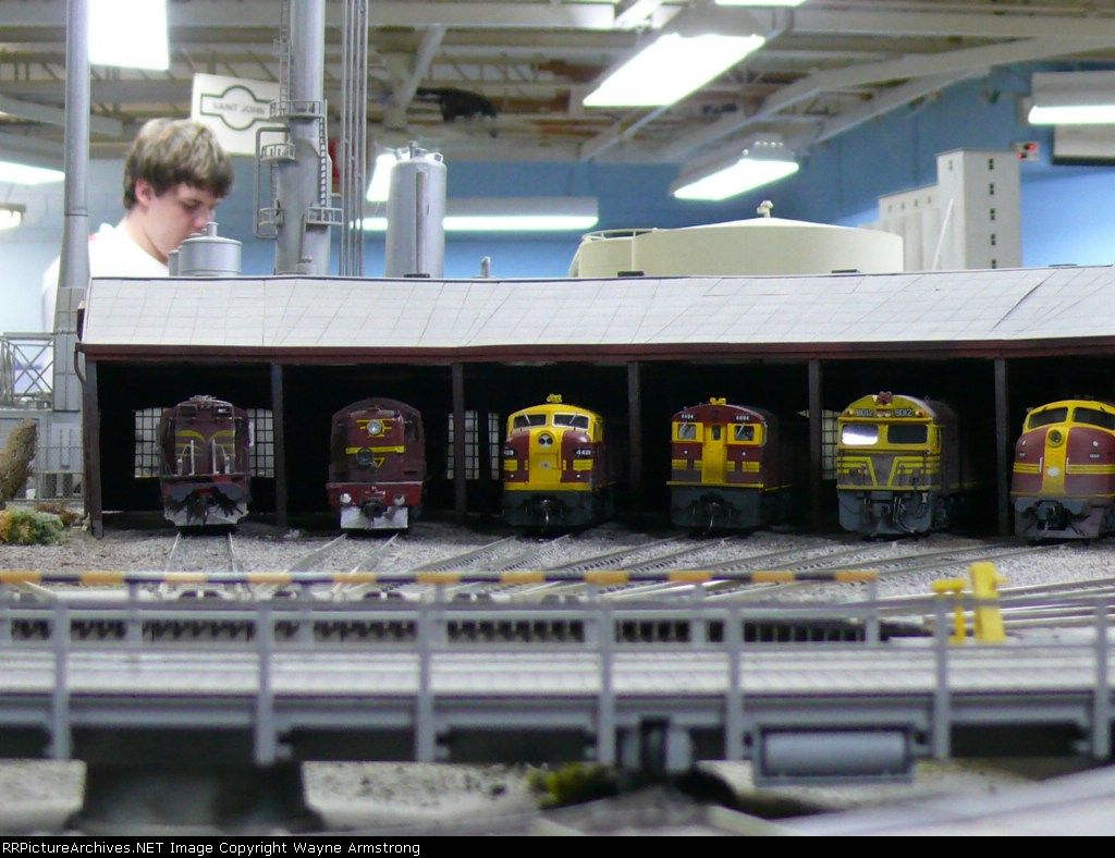 LLoydhurst round house with NSWGR locos 45,40,44,44,80,& 42 