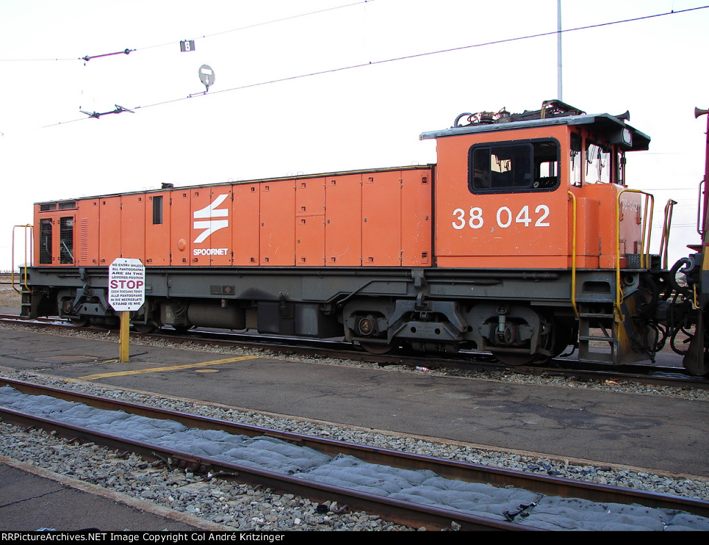 Spoornet Class 38-000 38-042