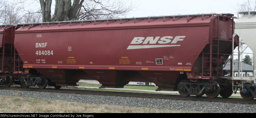 BNSF 484084