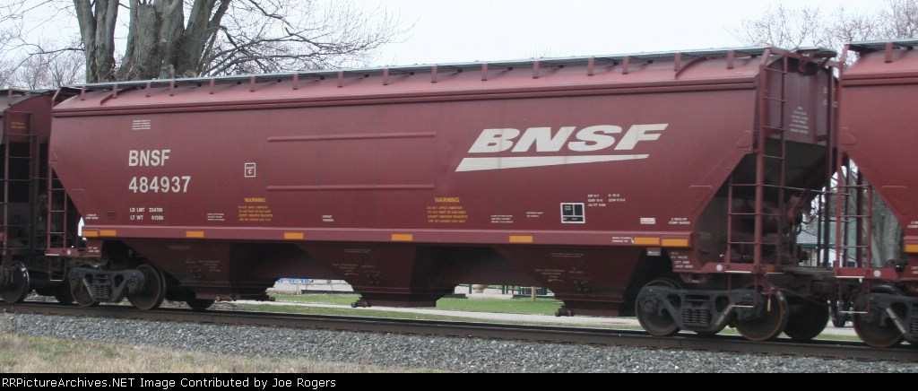 BNSF 484937