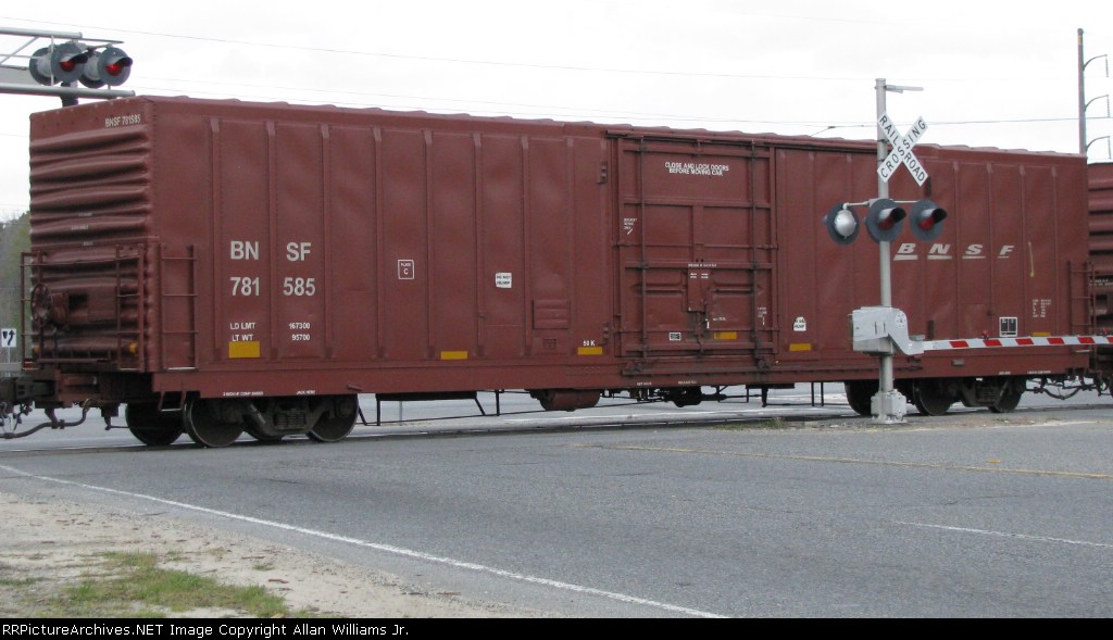 BNSF 781585