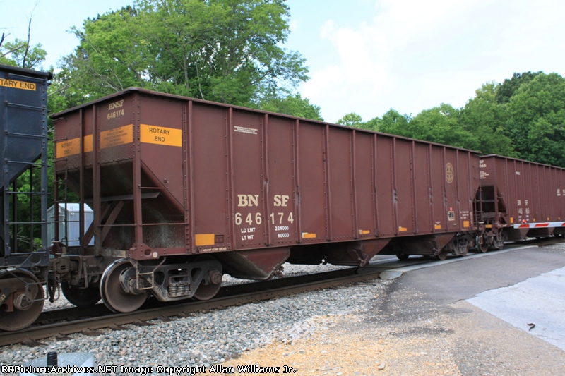 BNSF 646174