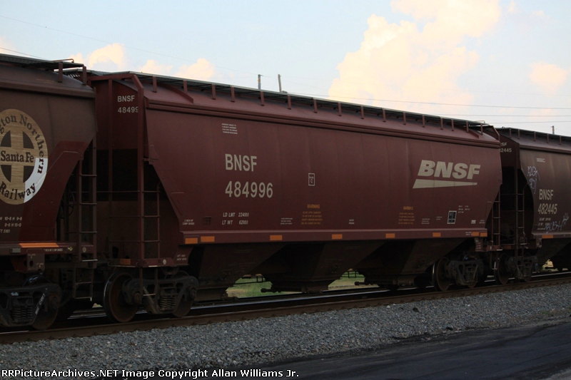 BNSF 484996