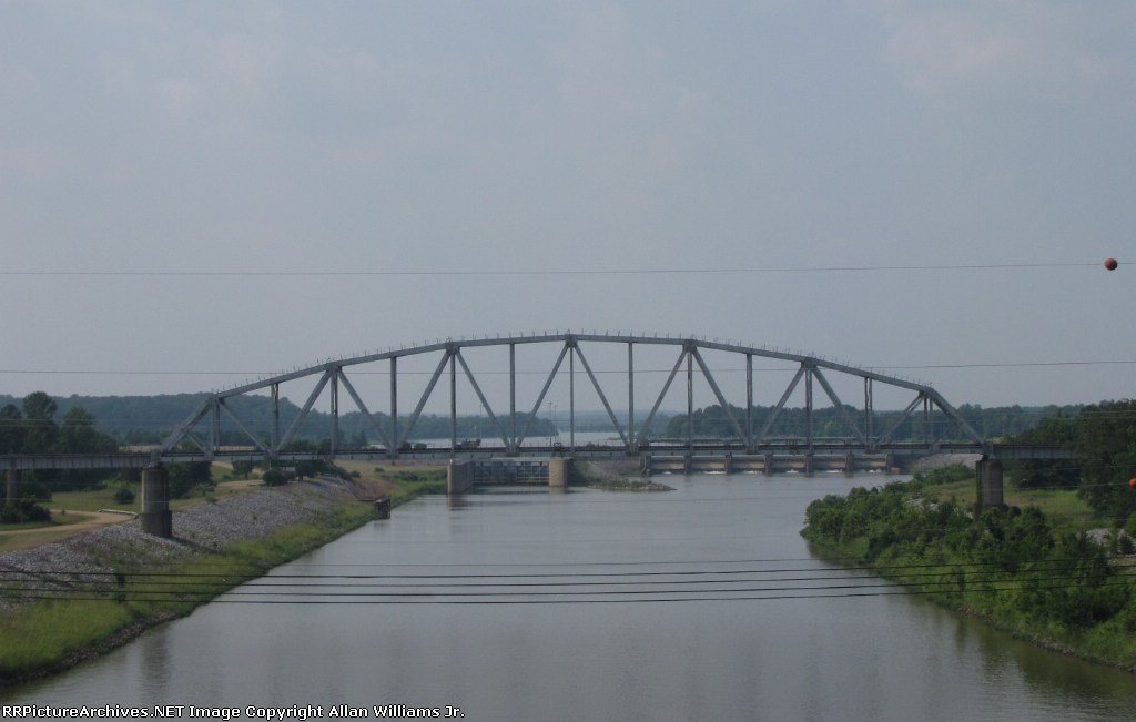 Bnsf tombigbee river bridge