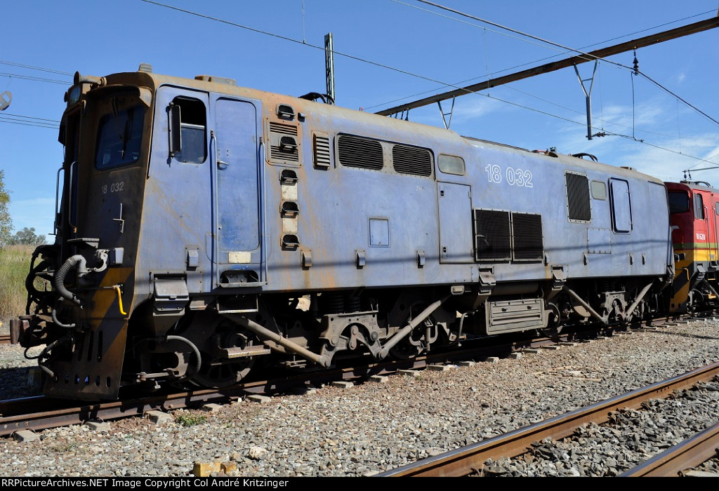 Spoornet Class 18E 18-032 (Series 1)