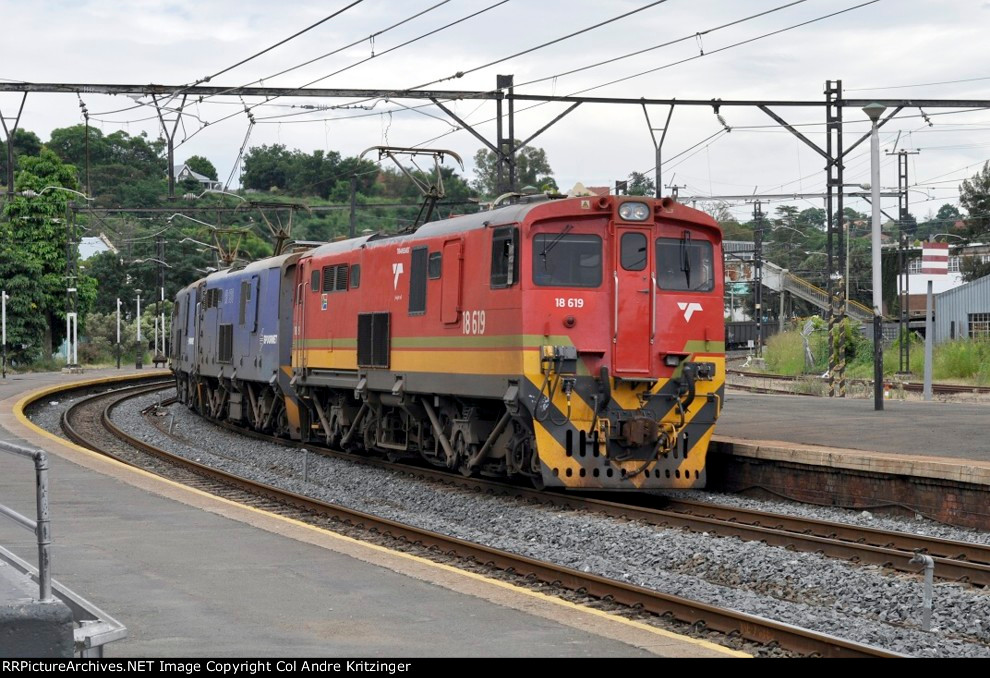 TFR Class 18E 18-619 (Series 2)