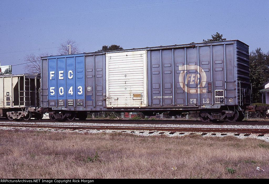FEC Box Car 5043