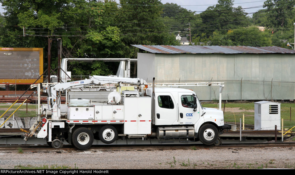 CSX boom truck beside the old turntable