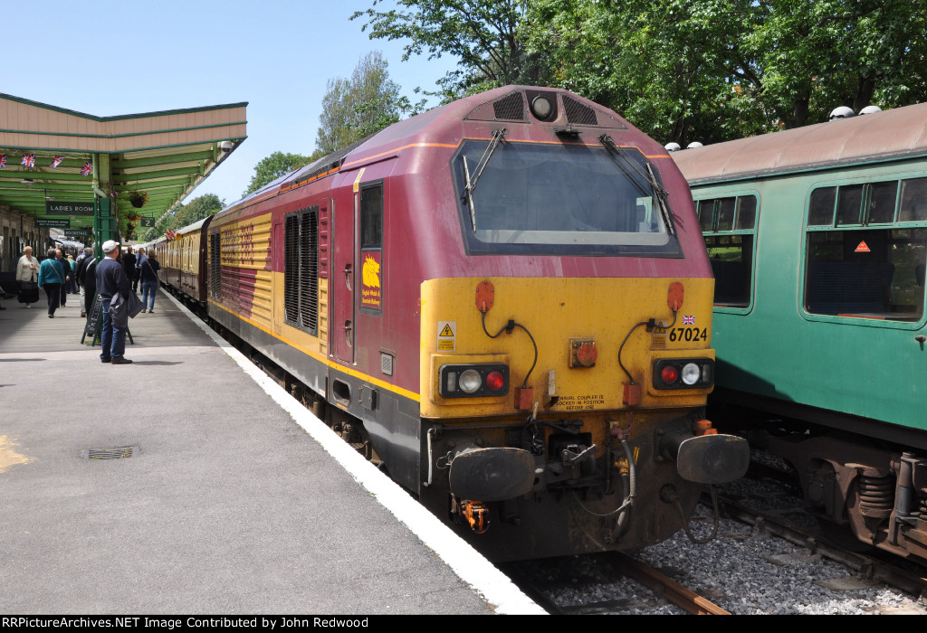VSOE Orient Express visits Swanage