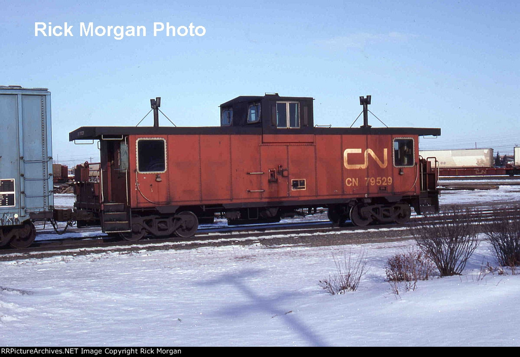 CN Van 79529