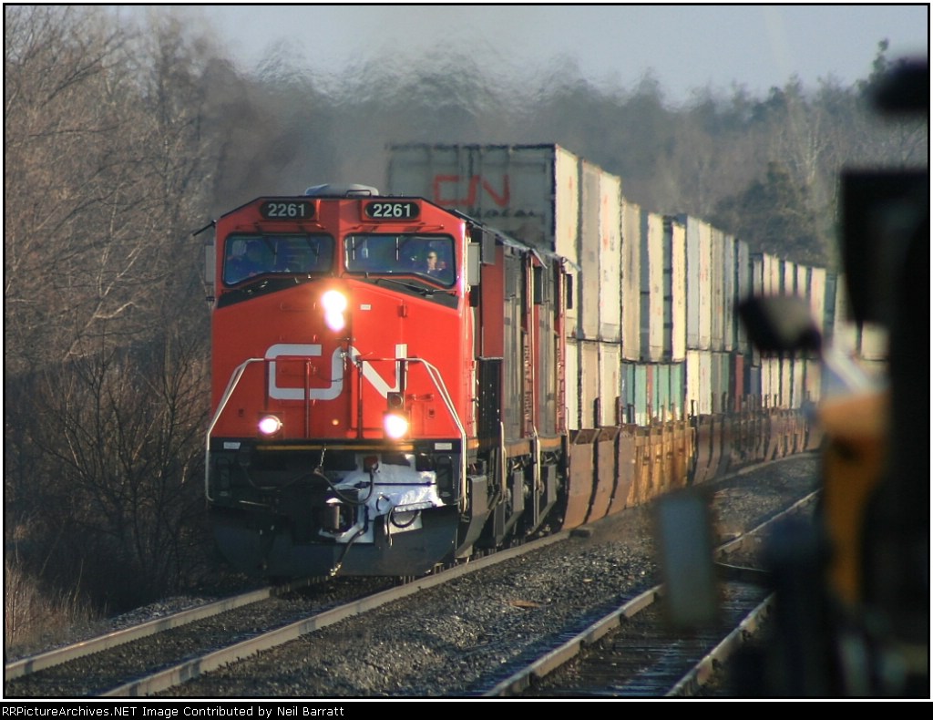 CN 2261