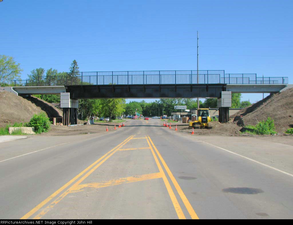 090628001 BNSF Hwy 12 bridge replacement project on Wayzata Sub.
