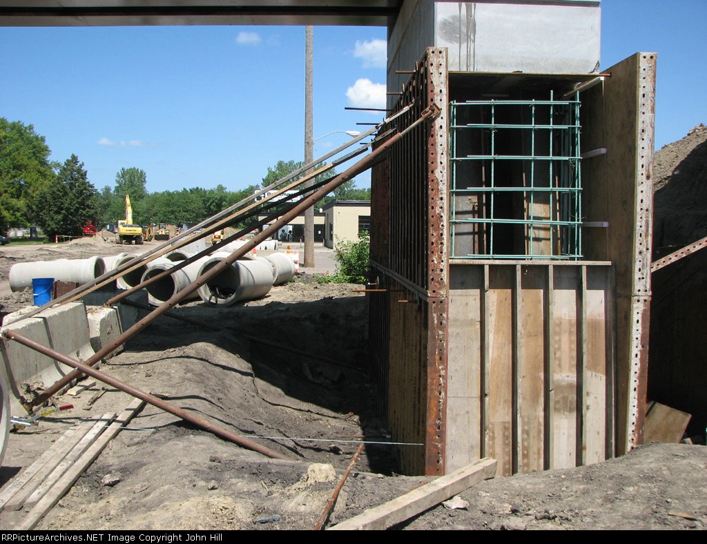 090726017 BNSF Hwy 12 bridge replacement project on Wayzata Sub.