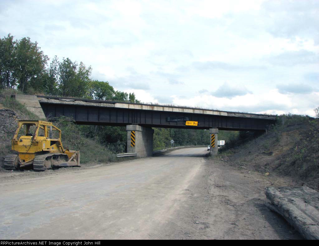 090920037 BNSF ex-GN 1929 bridge at MP 32.8 over Hwy 12 construction project