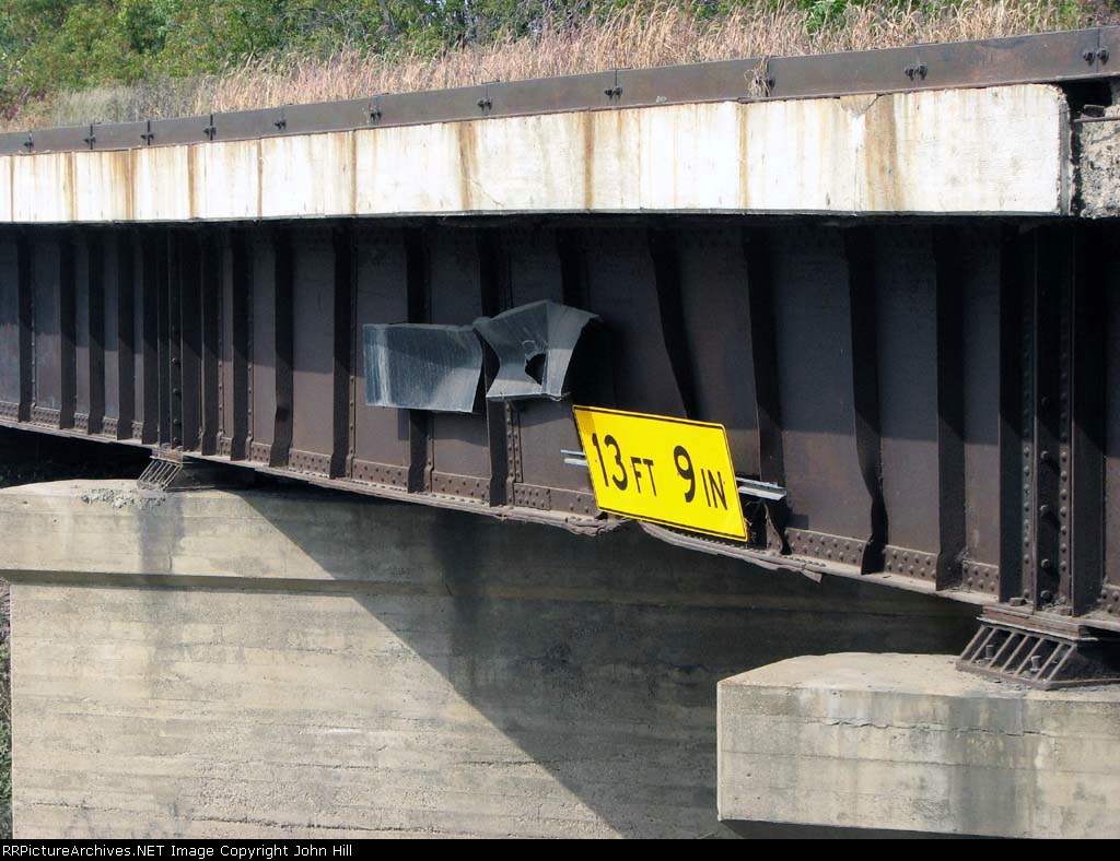 090920040 BNSF ex-GN 1929 bridge at MP 32.8 over Hwy 12 construction project