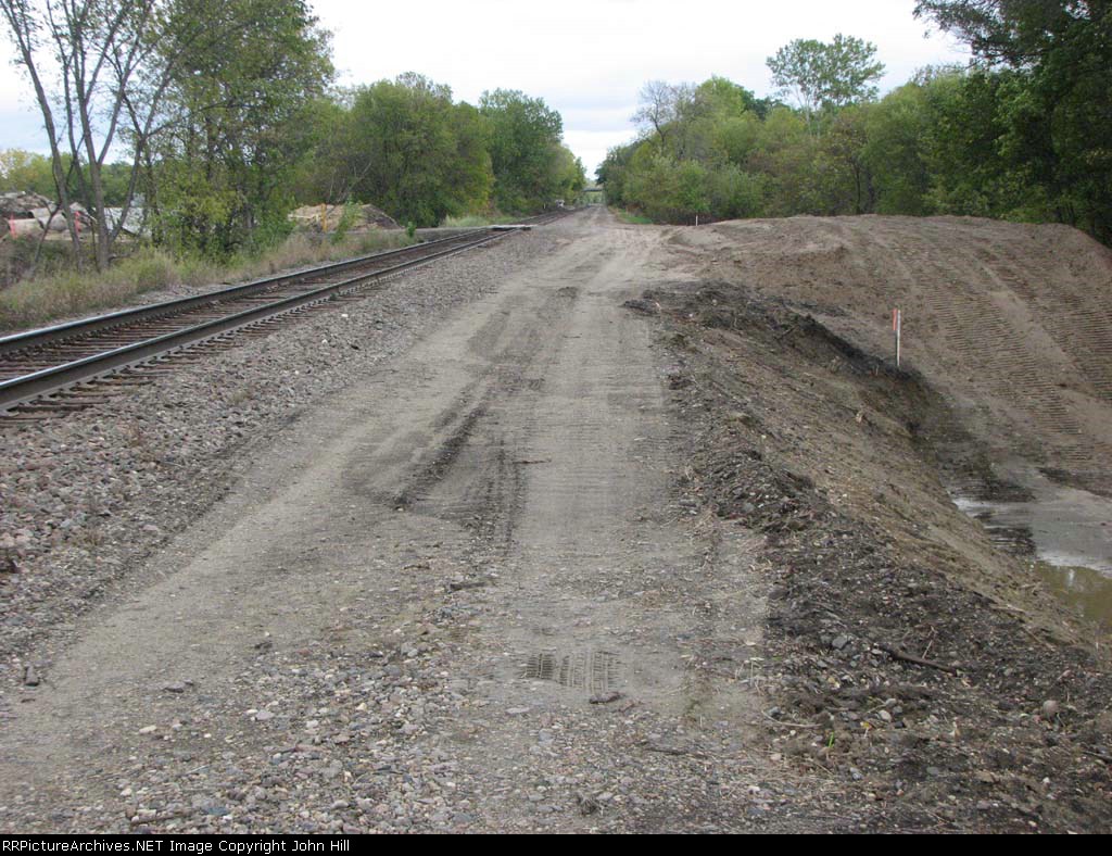 091004006 BNSF ex-GN 1929 bridge at MP 32.8 over Hwy 12 construction project 