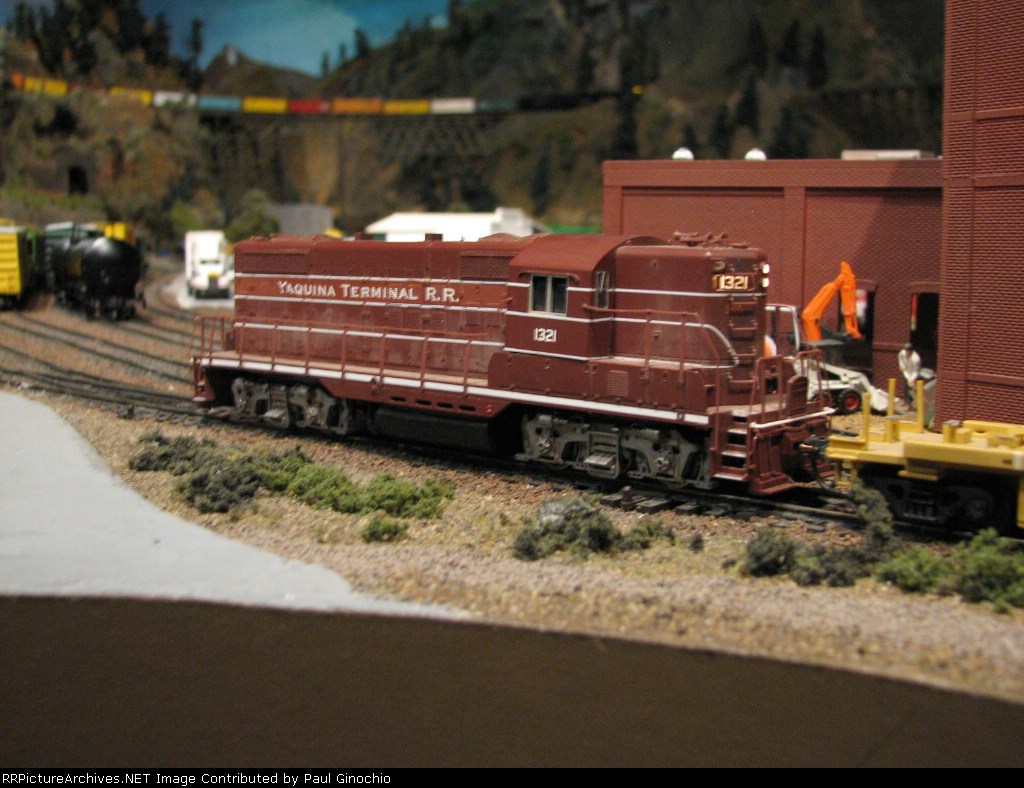 Brown Yaquina Terminal Locomotive