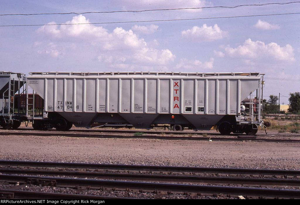 TXNW Covered Hopper 47046