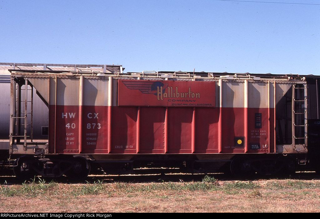 Halliburton Covered Hopper 