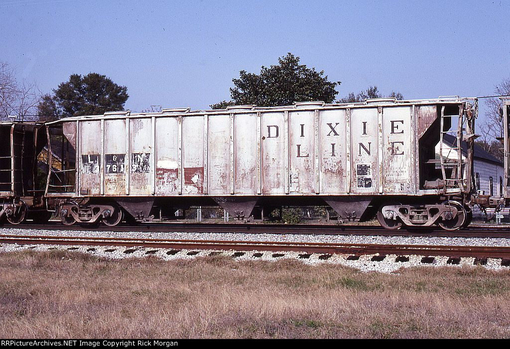 L&N Covered Hopper 37613